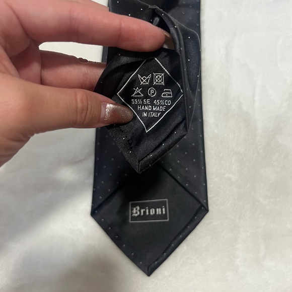 BRIONI DOT PATTERN TIE - Picture 4 of 5